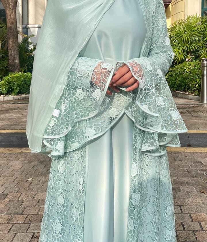 Ayla Dreamflow Abaya