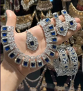 Stone Zircon ad set with bangles openable